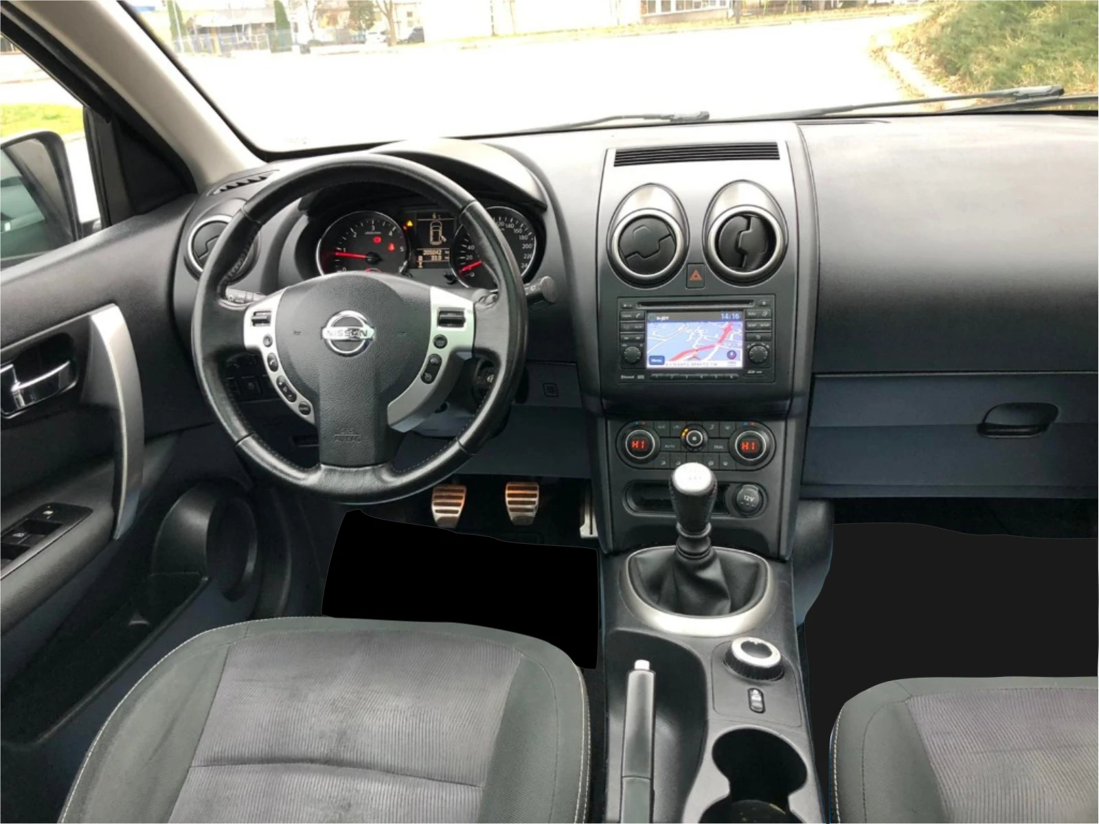 Nissan Qashqai SUV, снимка 8 - Автомобили и джипове - 54726979
