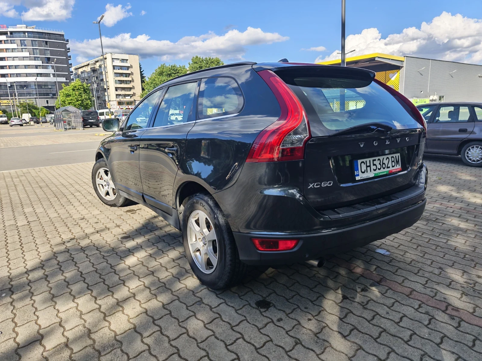 Volvo XC60, снимка 2 - Автомобили и джипове - 54934052