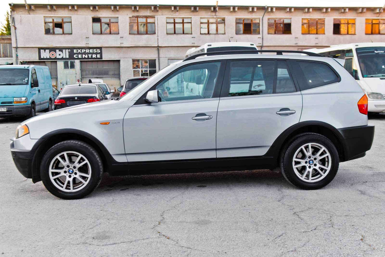 BMW X3 3.0i-ГАЗ-NAVI-AUTOMATIC-КОЖА-4х4-РЕГИСТРАЦИЯ, снимка 4 - Автомобили и джипове - 55227530
