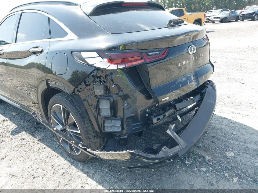 Infiniti Qx 2l 55 Essential Awd, снимка 6 - Автомобили и джипове - 55397811