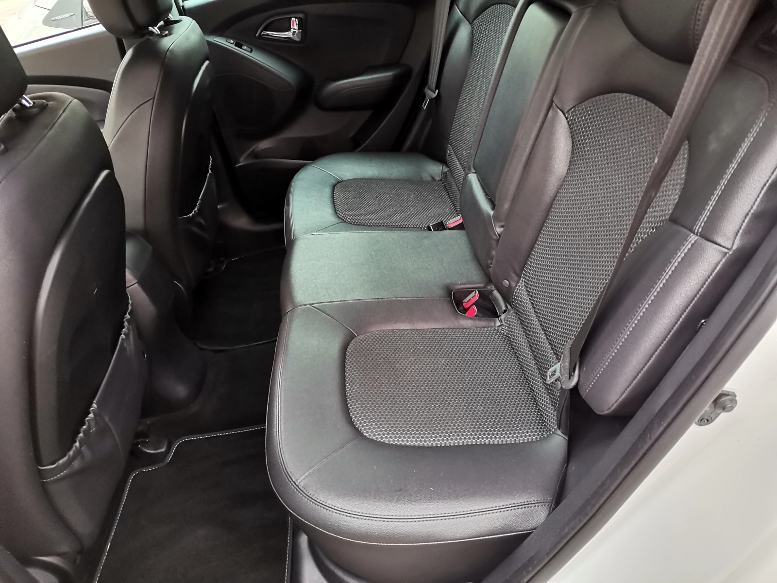 Hyundai IX35 1, 7cdti фейс/панорама, снимка 12 - Автомобили и джипове - 55578161