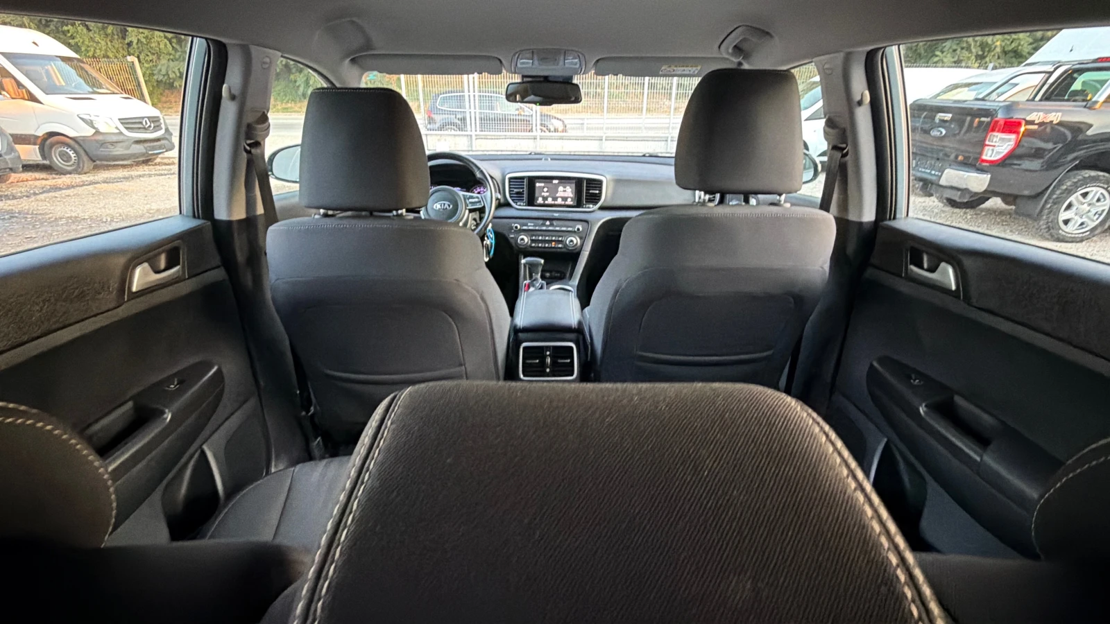 Kia Sportage 1.6CRDI* FACE* AVTOMAT* LED* 10.10.2020, снимка 9 - Автомобили и джипове - 55621890