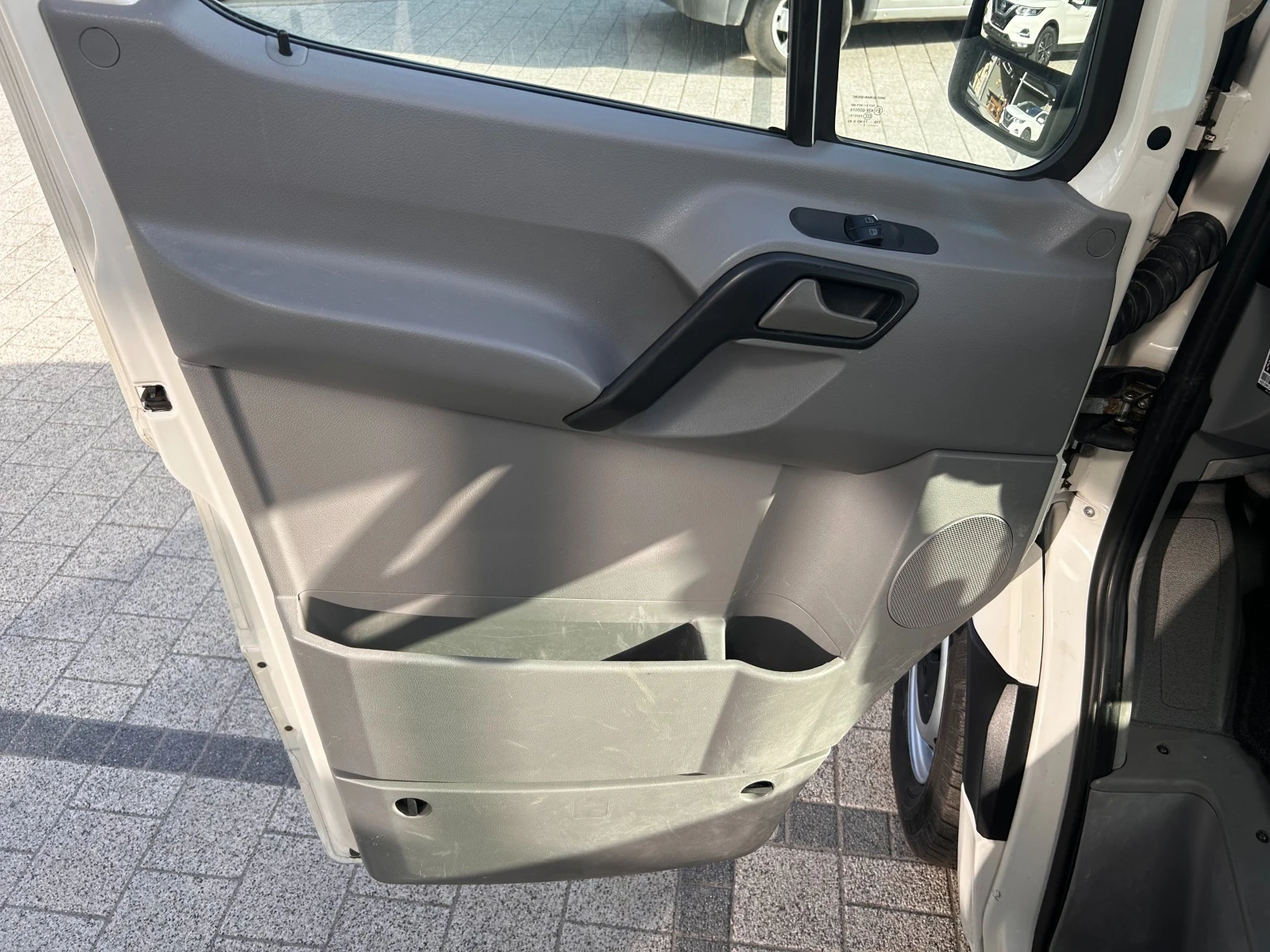 VW Crafter 2.5TDI L2H1  6- | Mobile.bg   13