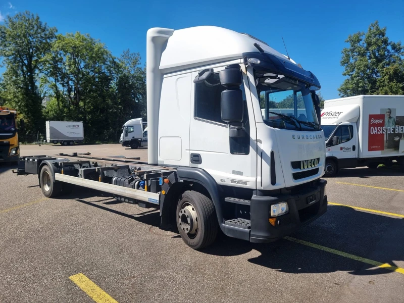 Iveco 120 E 28 -Контейнеровоз