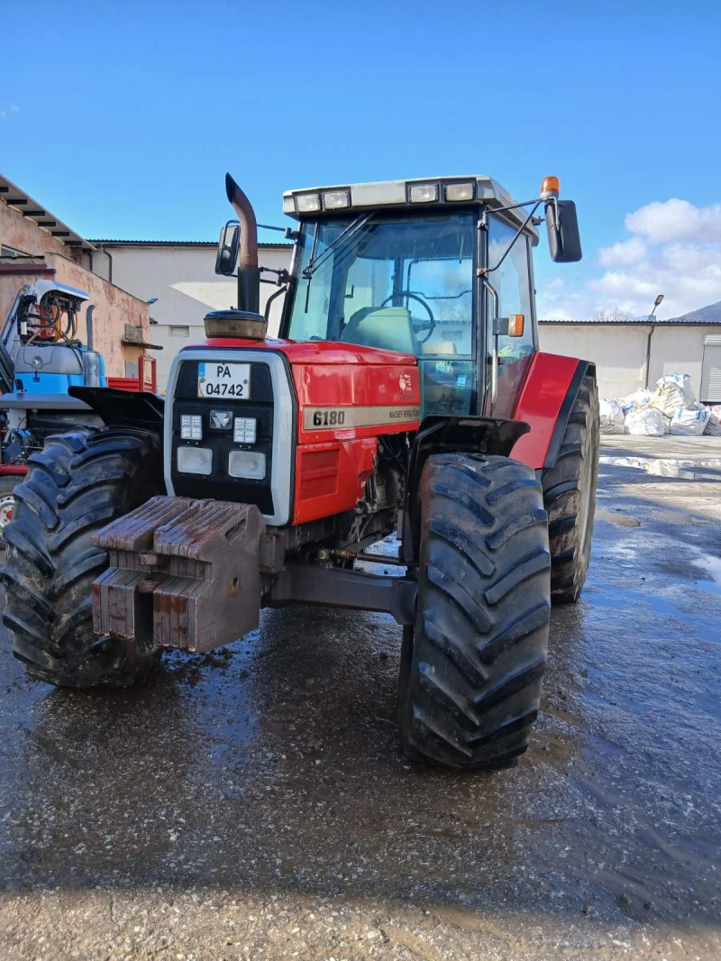 Трактор Massey 6180