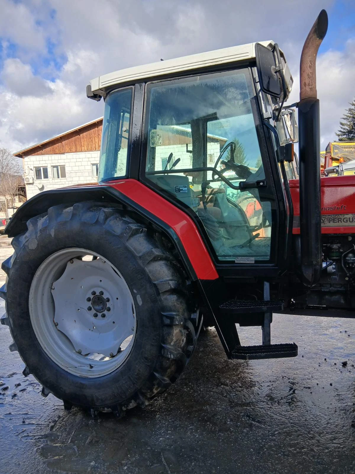 Трактор Massey 6180 - изображение 2
