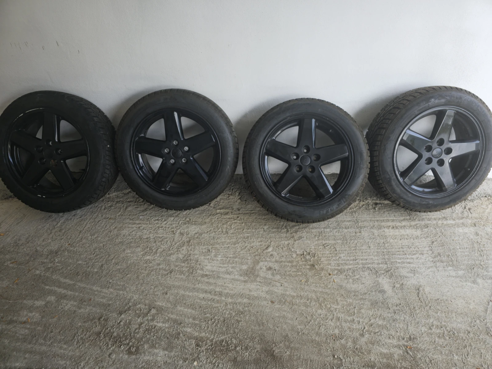 Гуми с джанти 215/55R18