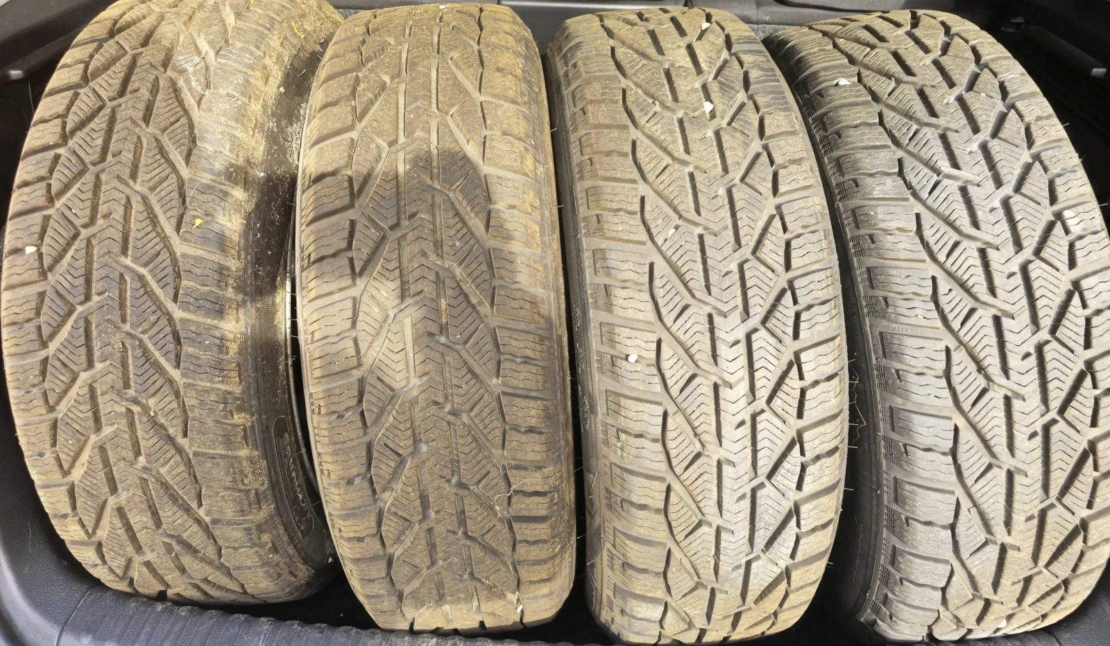 Гуми с джанти 215/55R18, снимка 2 - Гуми и джанти - 56717896