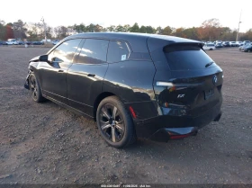BMW iX xDrive50, снимка 3