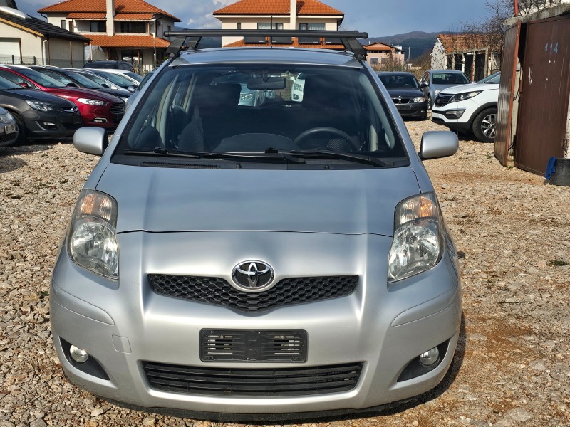 Toyota Yaris 1.33i 100кс., снимка 2 - Автомобили и джипове - 44642705