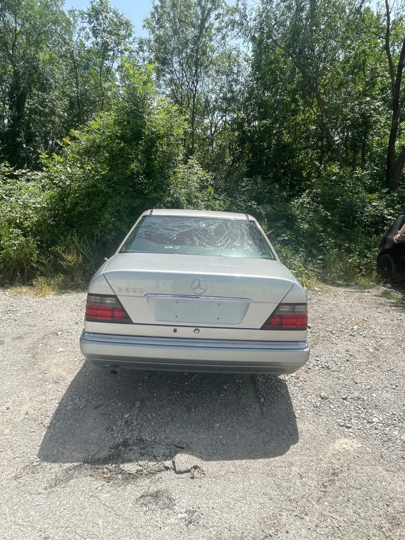 Mercedes-Benz E 200 W124, снимка 2 - Автомобили и джипове - 47346135