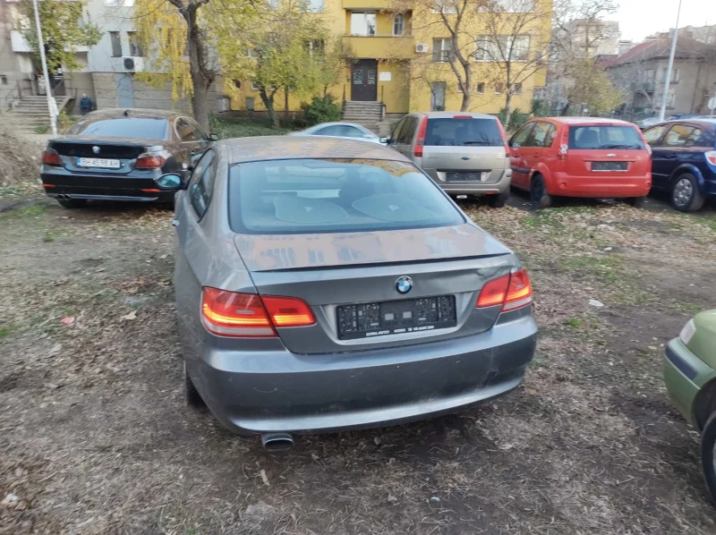 BMW 320, снимка 5 - Автомобили и джипове - 48158120