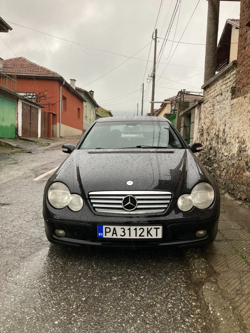 Mercedes-Benz C 180 Компресор, снимка 3 - Автомобили и джипове - 49404853