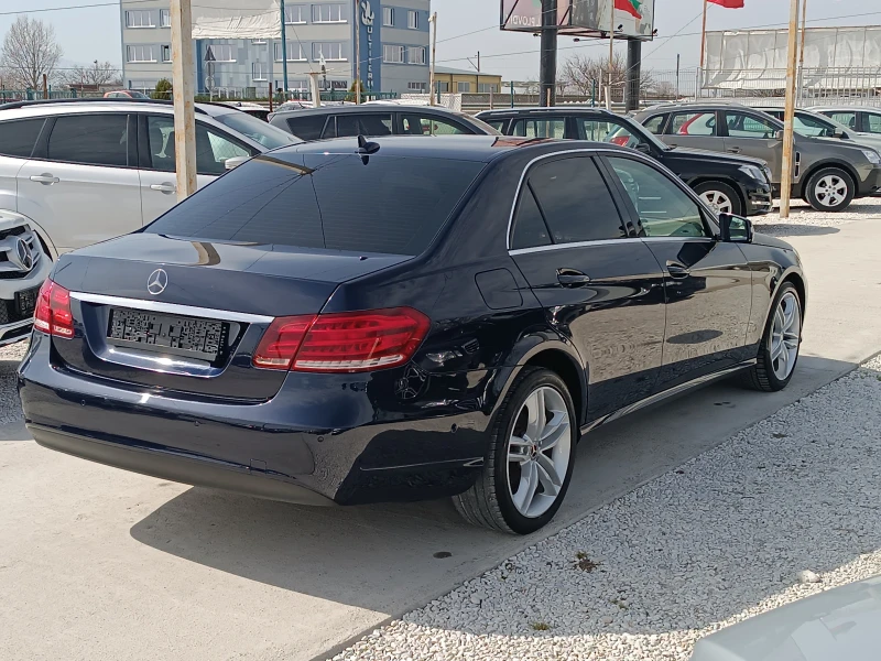 Mercedes-Benz E 220, снимка 4 - Автомобили и джипове - 49448903