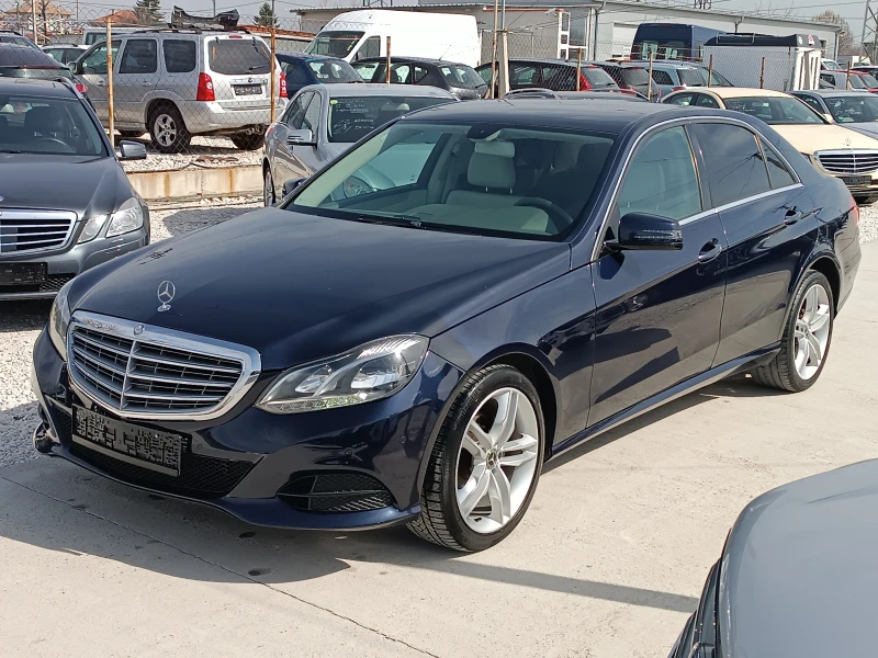 Mercedes-Benz E 220, снимка 1 - Автомобили и джипове - 49448903