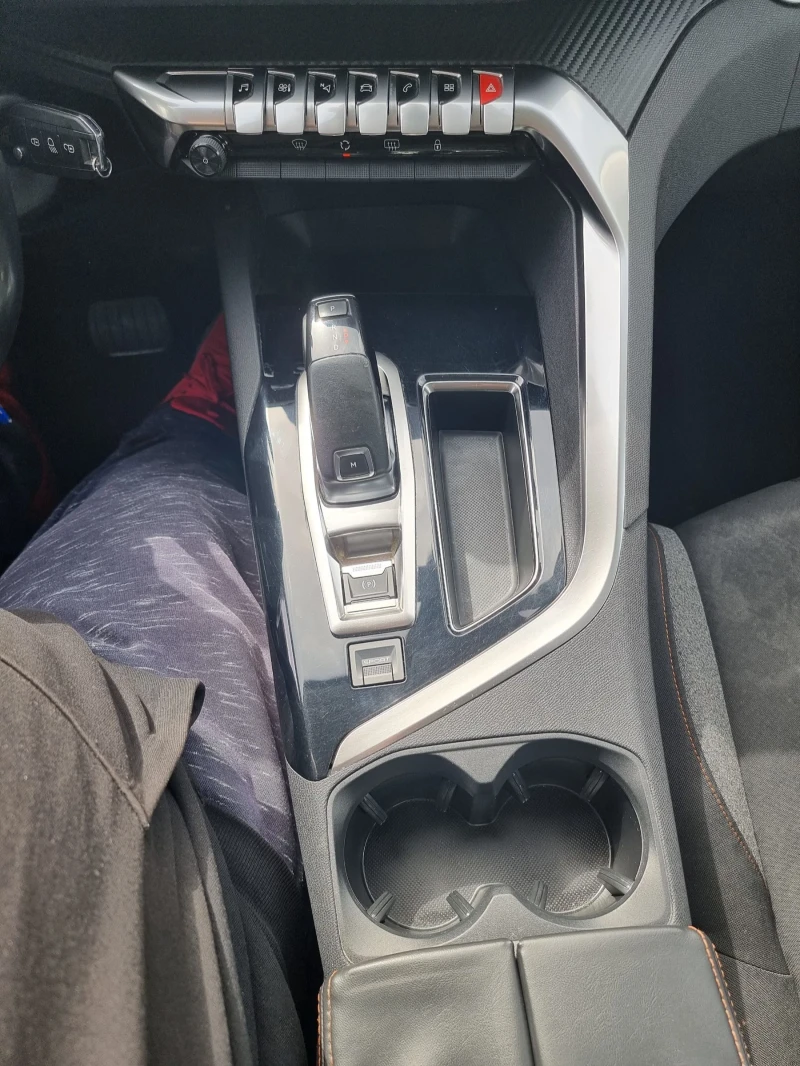 Peugeot 3008 BLUE HDI  1.5 130KS, снимка 13 - Автомобили и джипове - 49641813