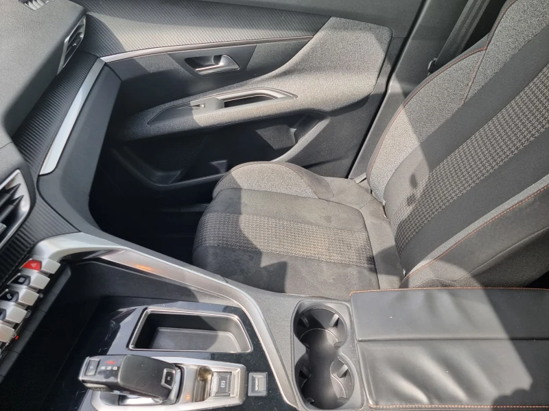 Peugeot 3008 BLUE HDI  1.5 130KS, снимка 10 - Автомобили и джипове - 49641813