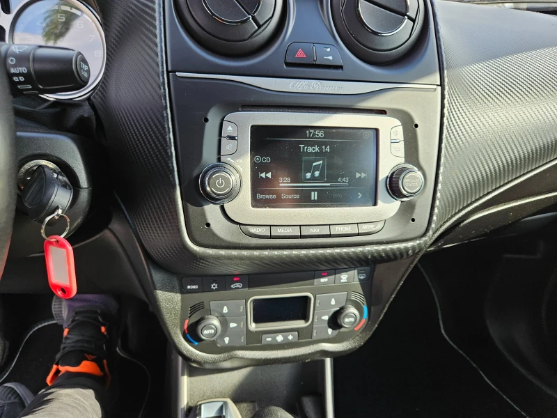 Alfa Romeo MiTo 1.4 Benzin TURBO , снимка 12 - Автомобили и джипове - 50462084