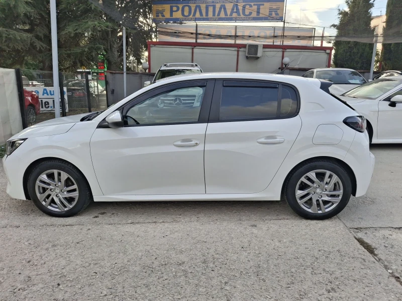 Peugeot 208 1.2 PureTech, снимка 8 - Автомобили и джипове - 52131146
