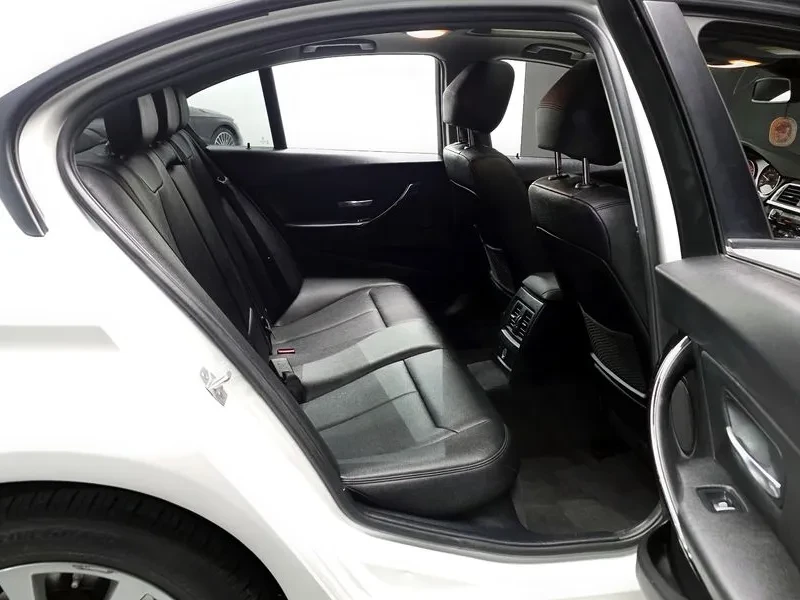 BMW 320 d, снимка 12 - Автомобили и джипове - 54592470