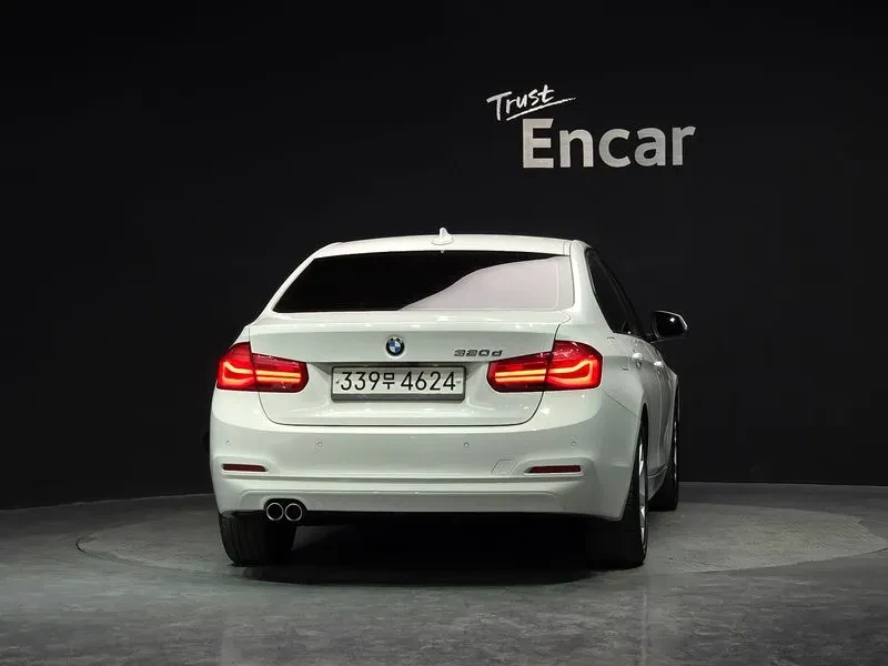 BMW 320 d, снимка 4 - Автомобили и джипове - 54592470