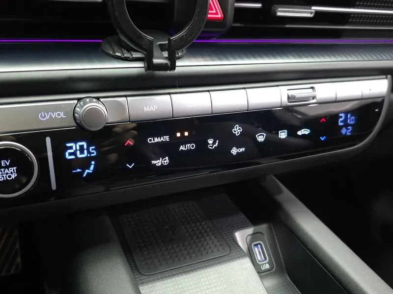 Hyundai Ioniq 6 Long Range Exclusive Plus, снимка 16 - Автомобили и джипове - 56286483