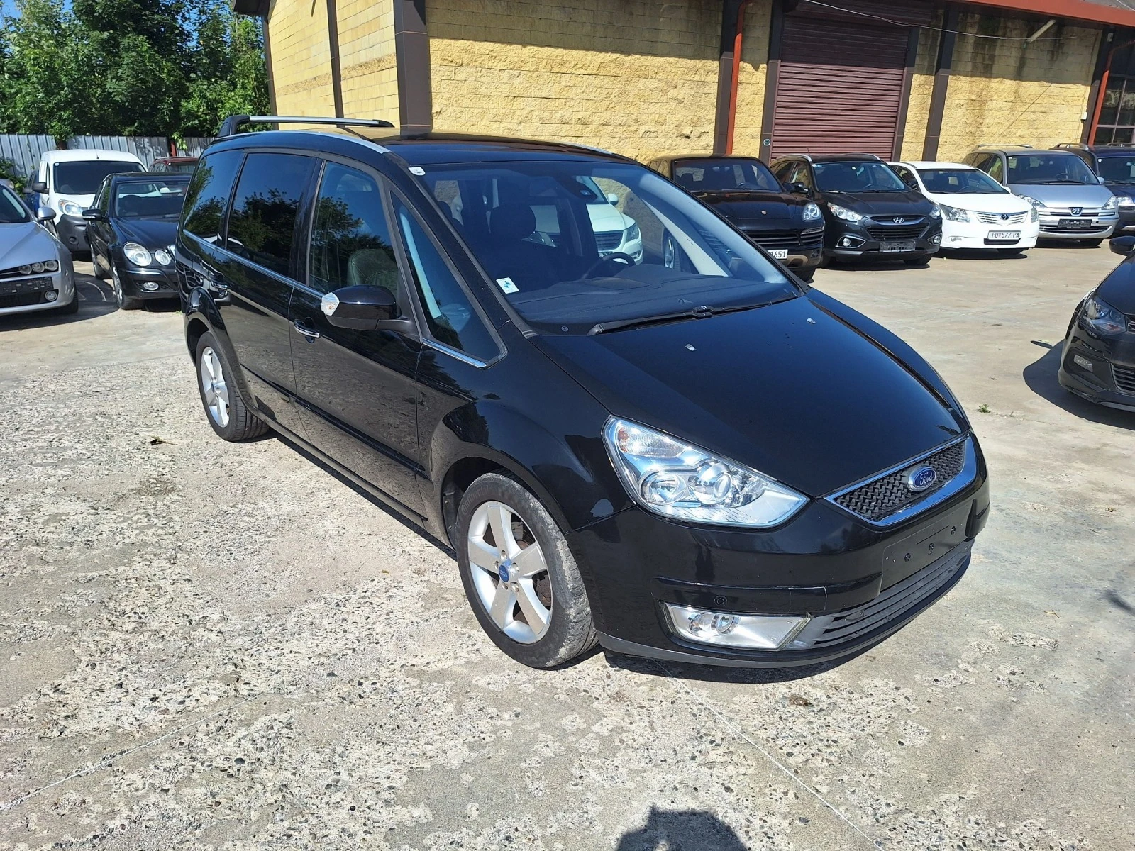 Ford Galaxy 2,0 TDCI PLATINUM  - изображение 3