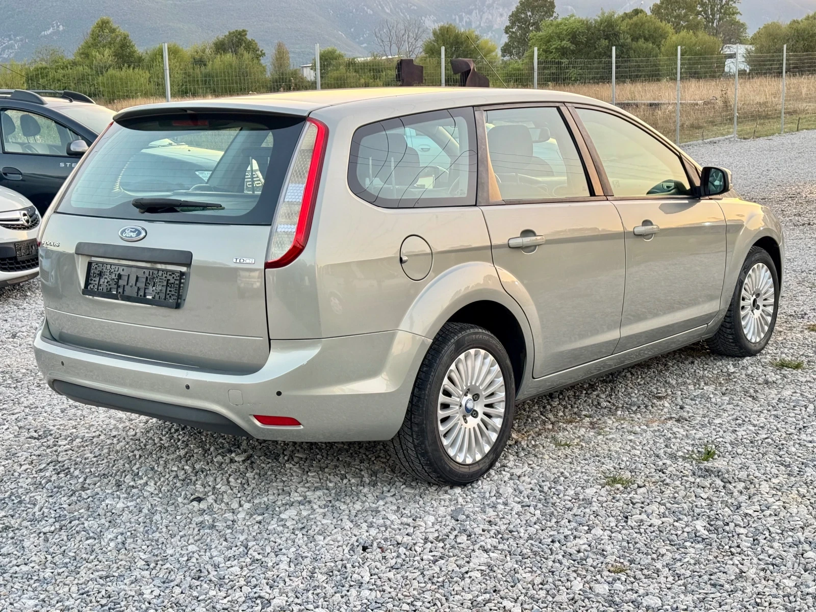 Ford Focus 1.6 TDCI ИТАЛИЯ - изображение 7