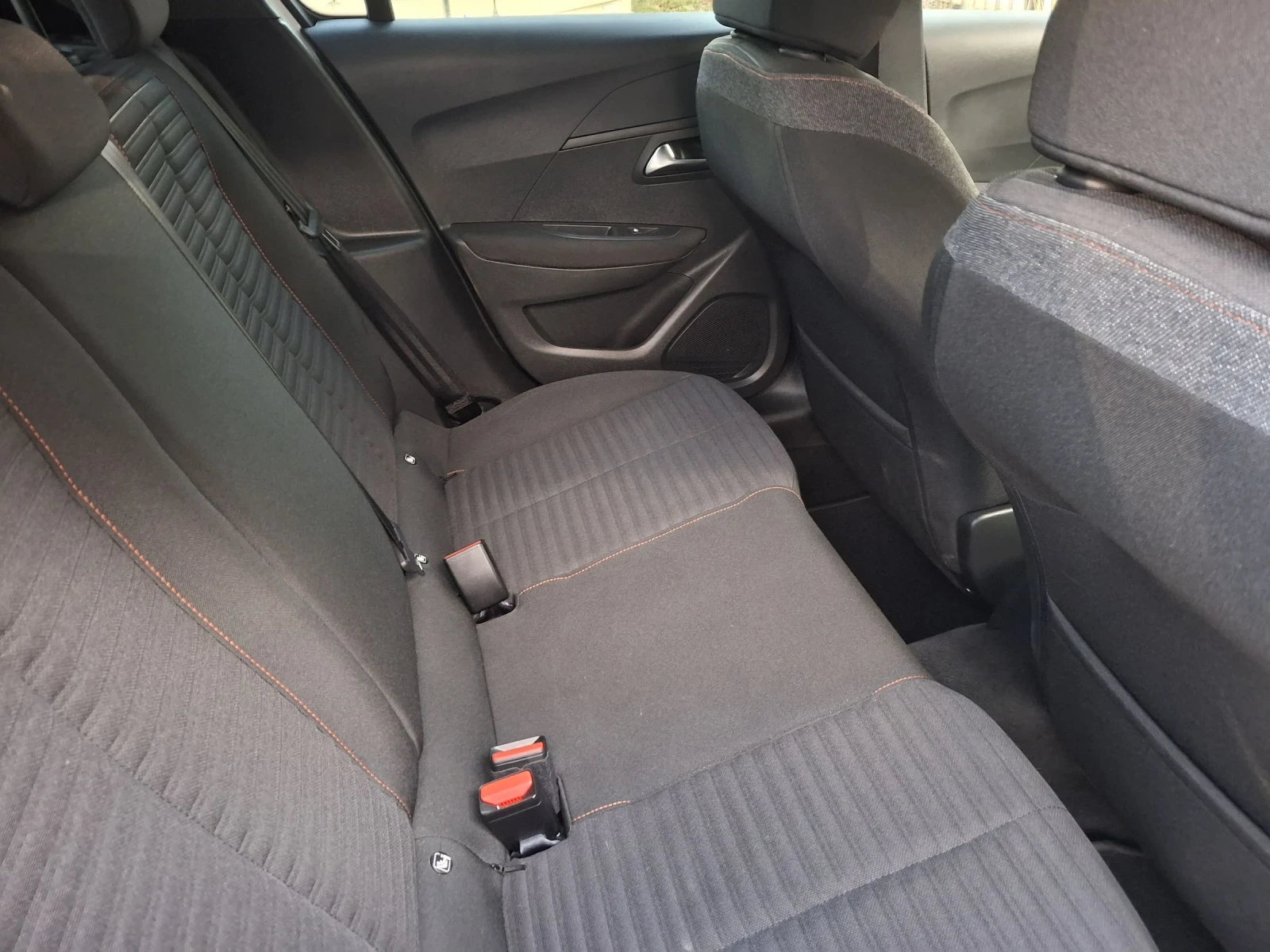 Peugeot 208 1.2 PureTech | Mobile.bg — изображение 11