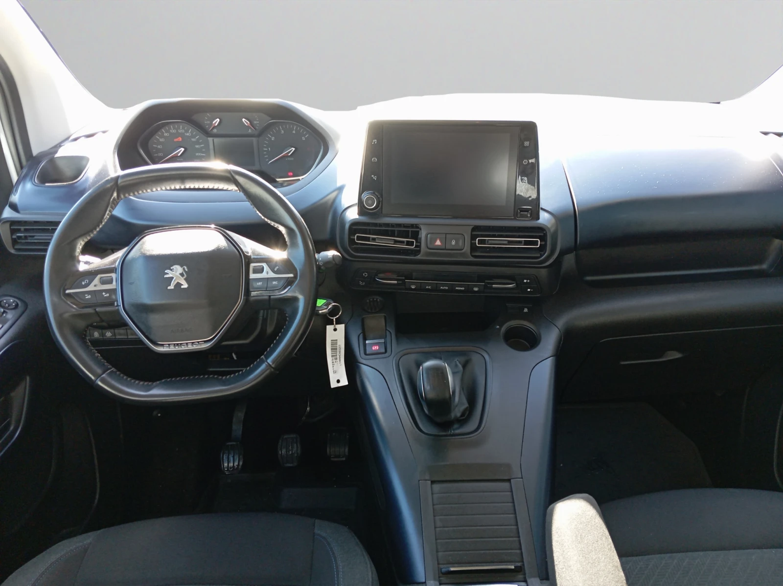 Peugeot Rifter Standard ALLURE 1.5 BlueHDI 102 BVM5 STT E6 - изображение 9