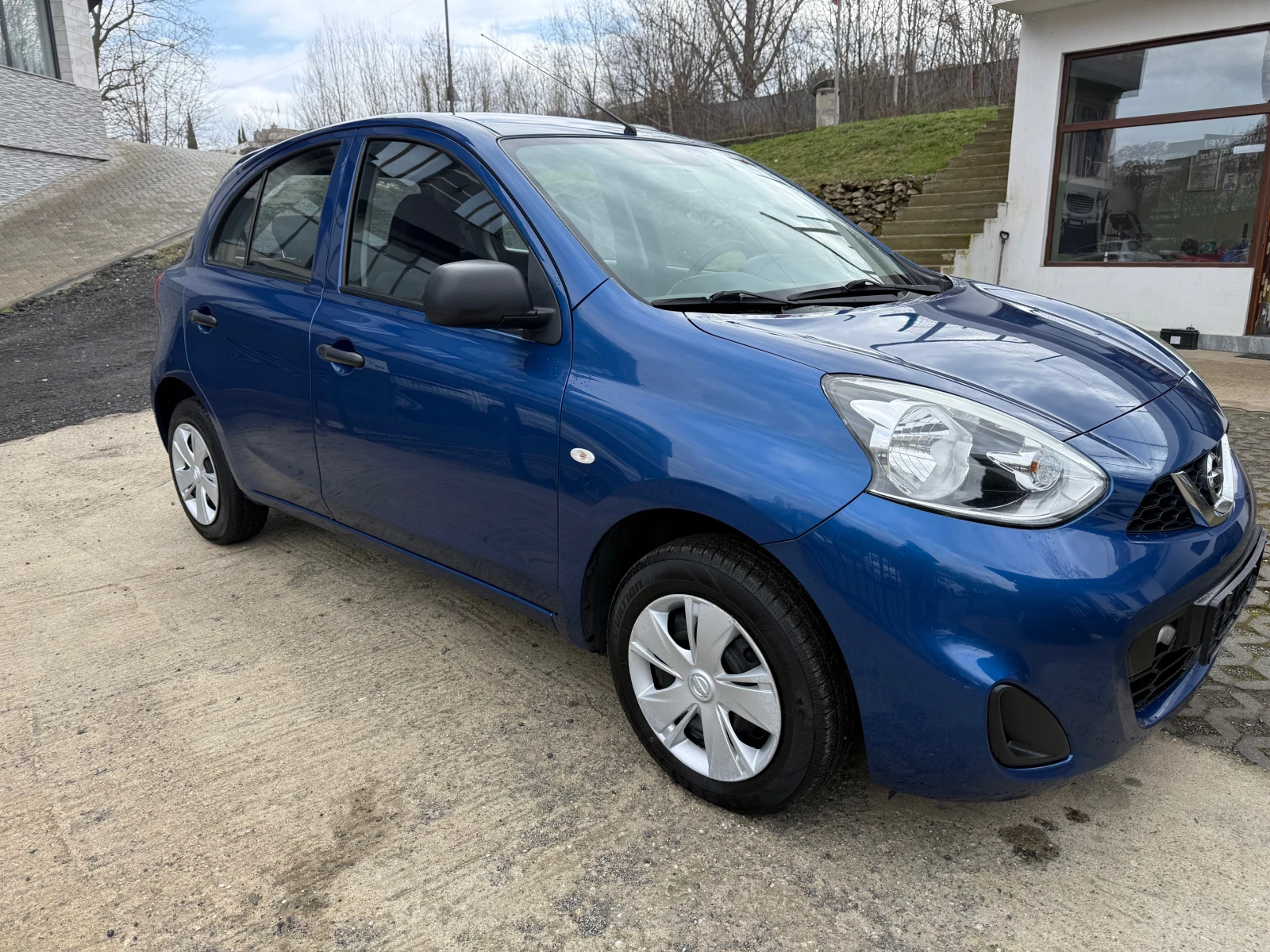 Nissan Micra 1.2i - изображение 2