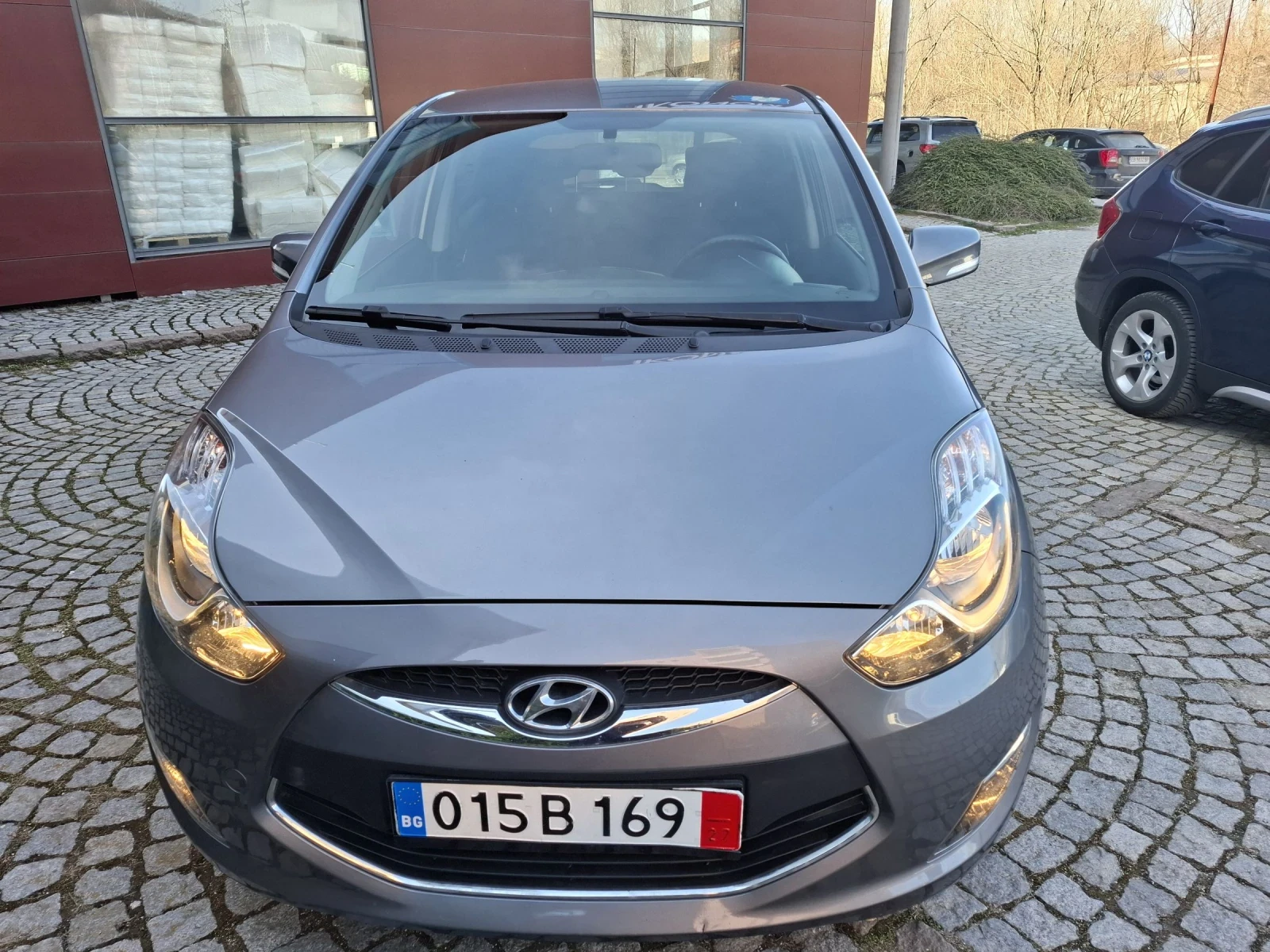 Hyundai Ix20 1.4CRDI-90к.с.ОТЛИЧНА* КЛИМАТРОНИК* ТЕМПОМАТ* , снимка 6 - Автомобили и джипове - 53801504