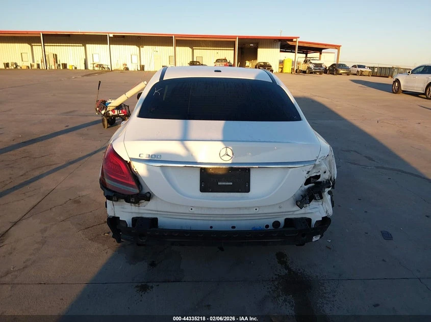 Mercedes-Benz C 300 Burmester* подгрев* KEYLESS* амбиент* шибидах* , снимка 6 - Автомобили и джипове - 53833866