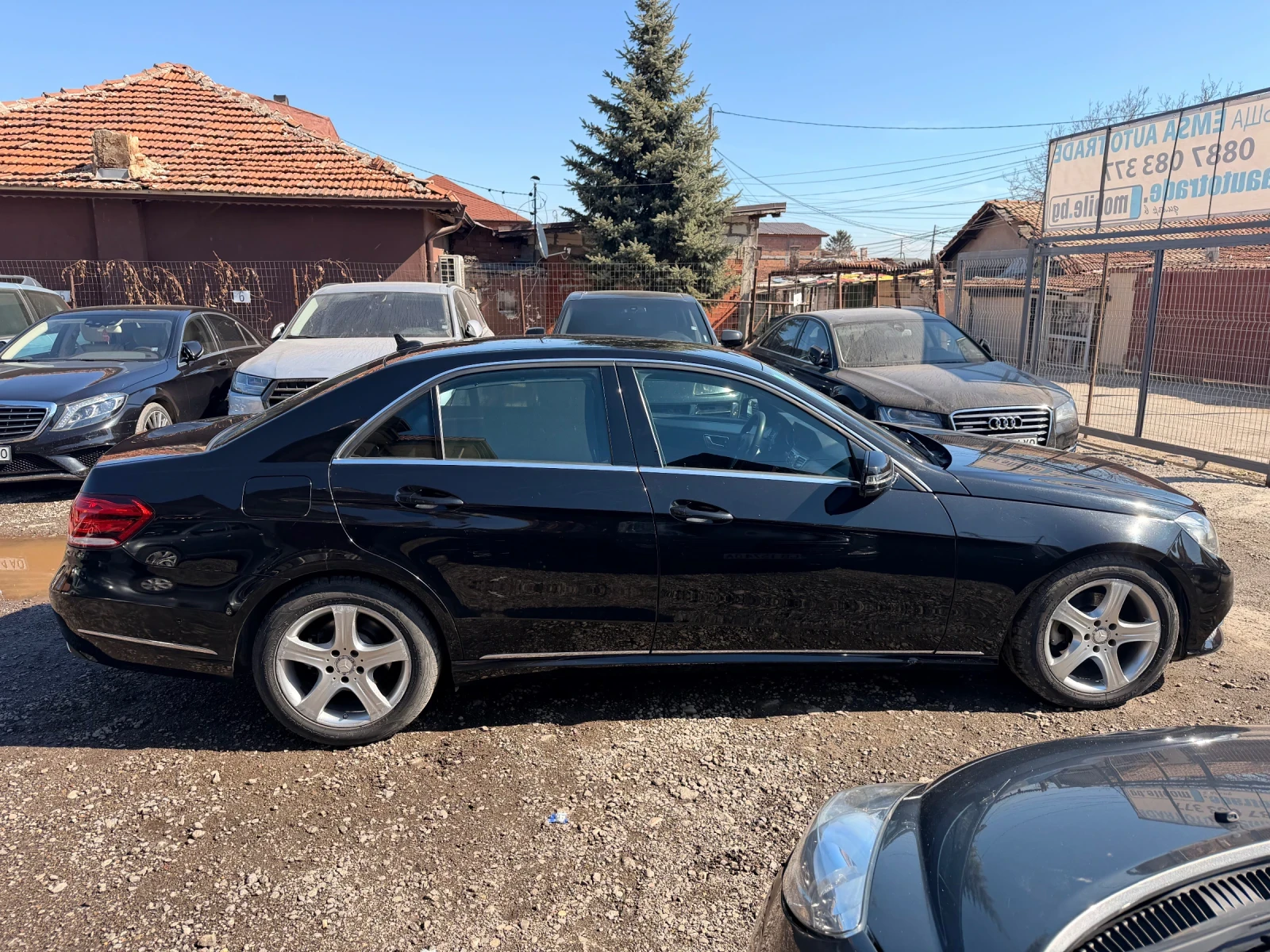 Mercedes-Benz E 220 246000км. Перфектен, снимка 14 - Автомобили и джипове - 53891036