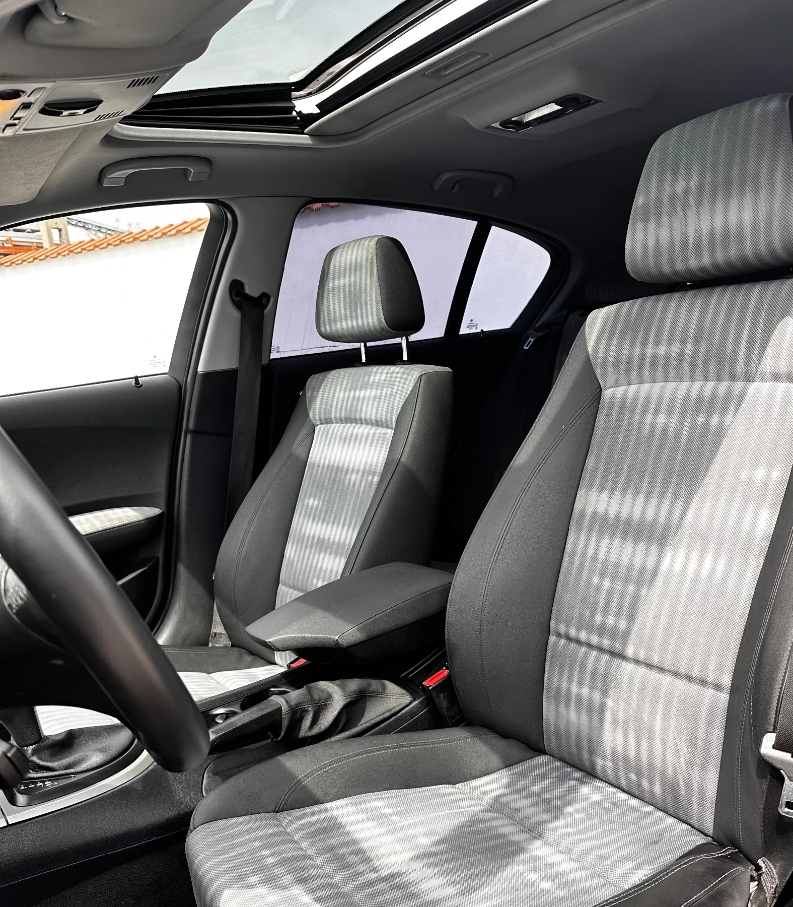 BMW 120 АВТОМАТИК / 163 коня / АВТОПИЛОТ, снимка 8 - Автомобили и джипове - 54194612