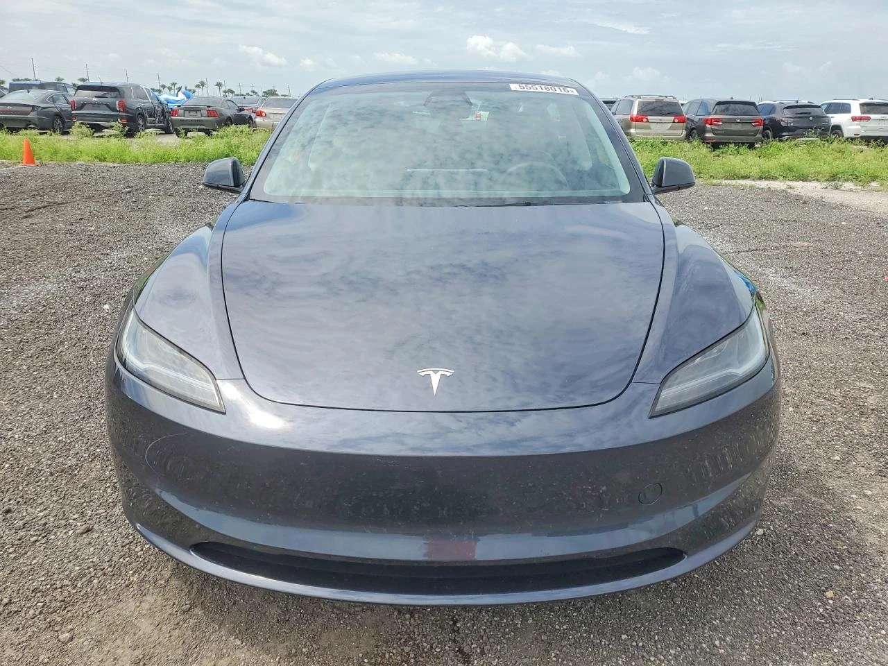 Tesla Model 3 РЕАЛНИ КМ!* СЕРВИЗНА ИСТОРИЯ, снимка 4 - Автомобили и джипове - 54896613