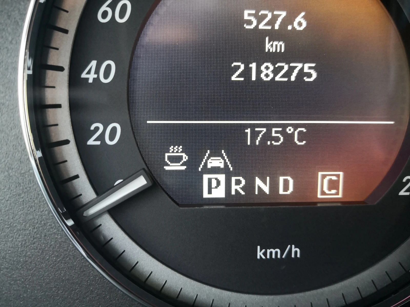Mercedes-Benz E 200 i 184k.c. Elegance Евро 5, снимка 10 - Автомобили и джипове - 55024888