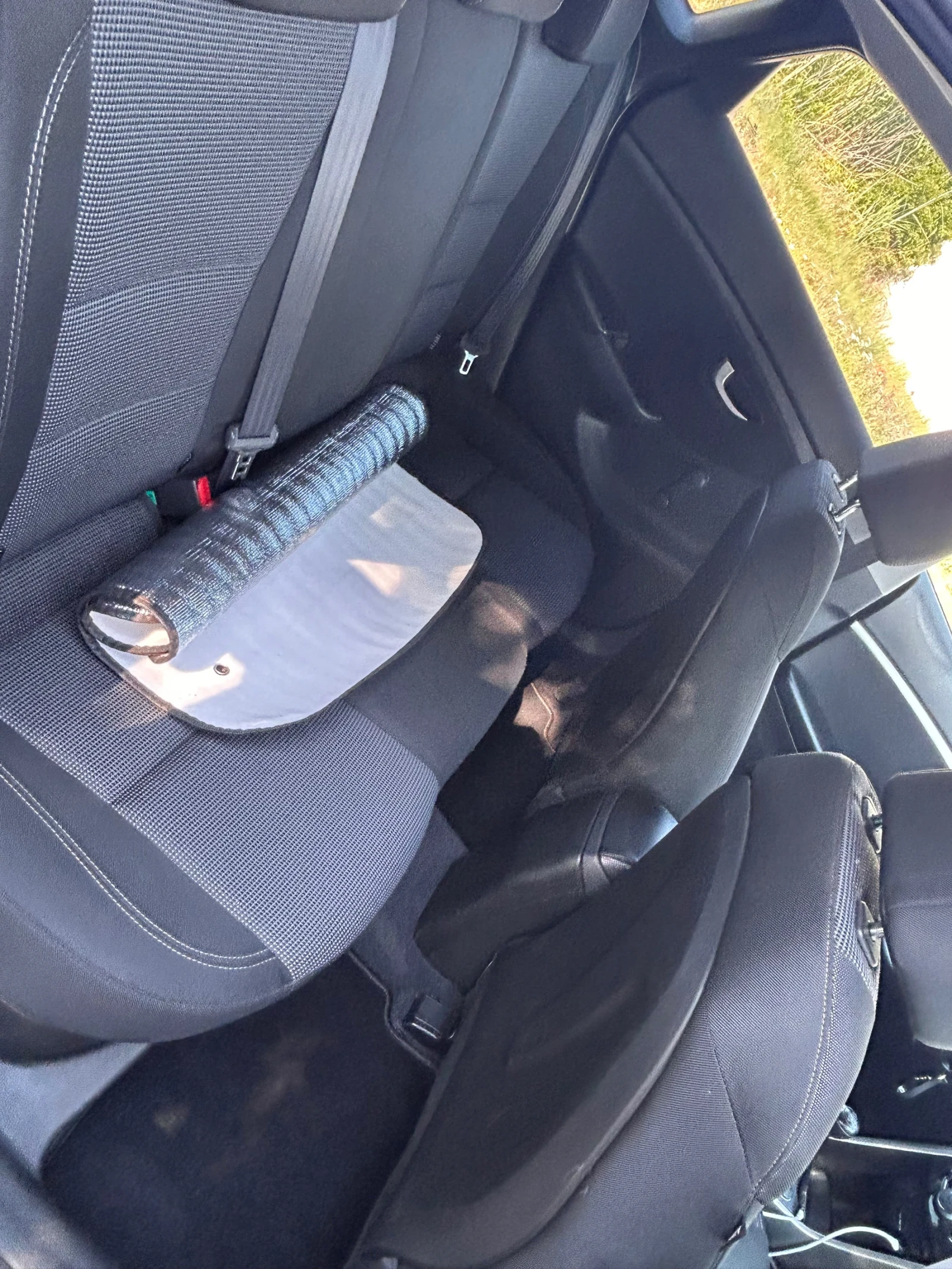 Hyundai I30 1.6 CRDI. NAVI, снимка 8 - Автомобили и джипове - 55328096