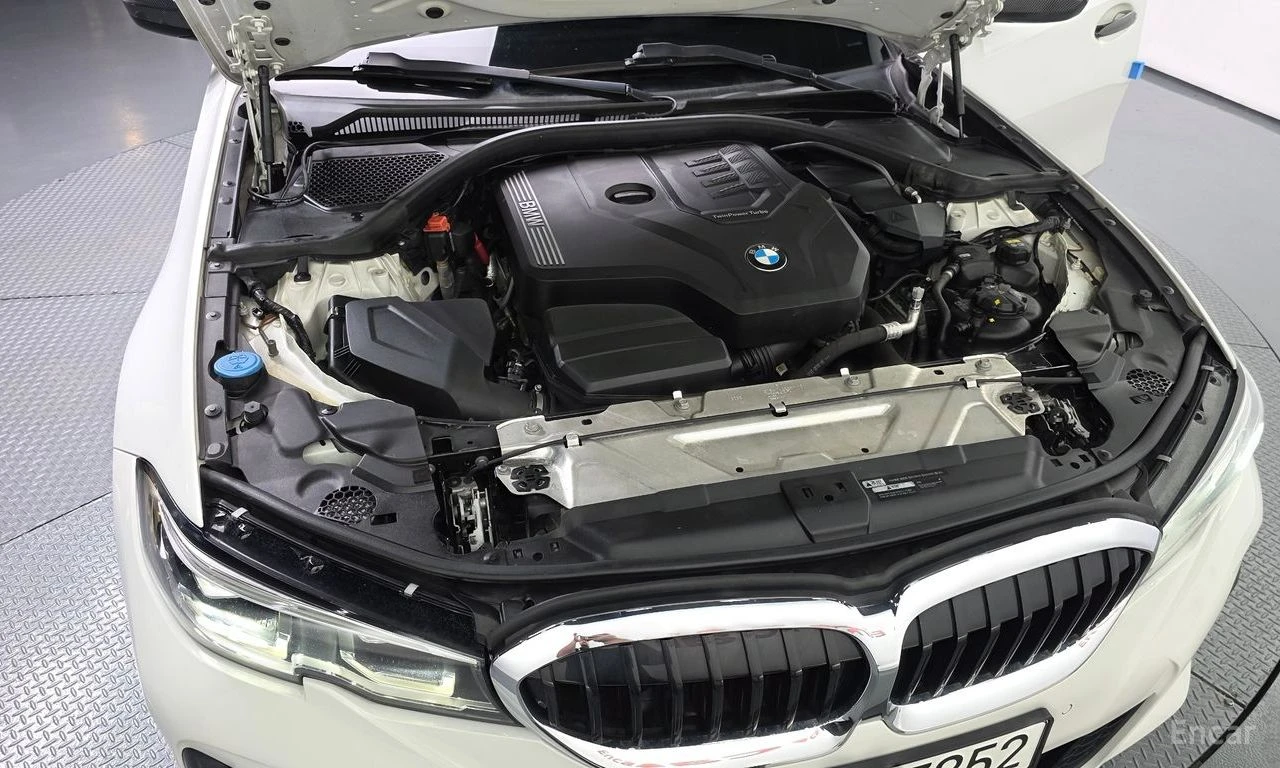 BMW 330 M* SPORT* HARMON* KARDON* ХЕДЪП* LANE* ASSIST* КАМ, снимка 17 - Автомобили и джипове - 55484772