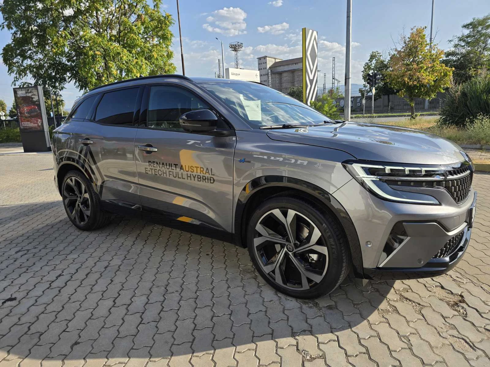 Renault Austral HYBRID, снимка 2 - Автомобили и джипове - 55652016