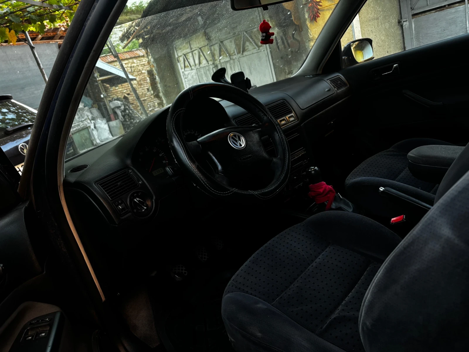 VW Golf 4, снимка 6 - Автомобили и джипове - 56415320