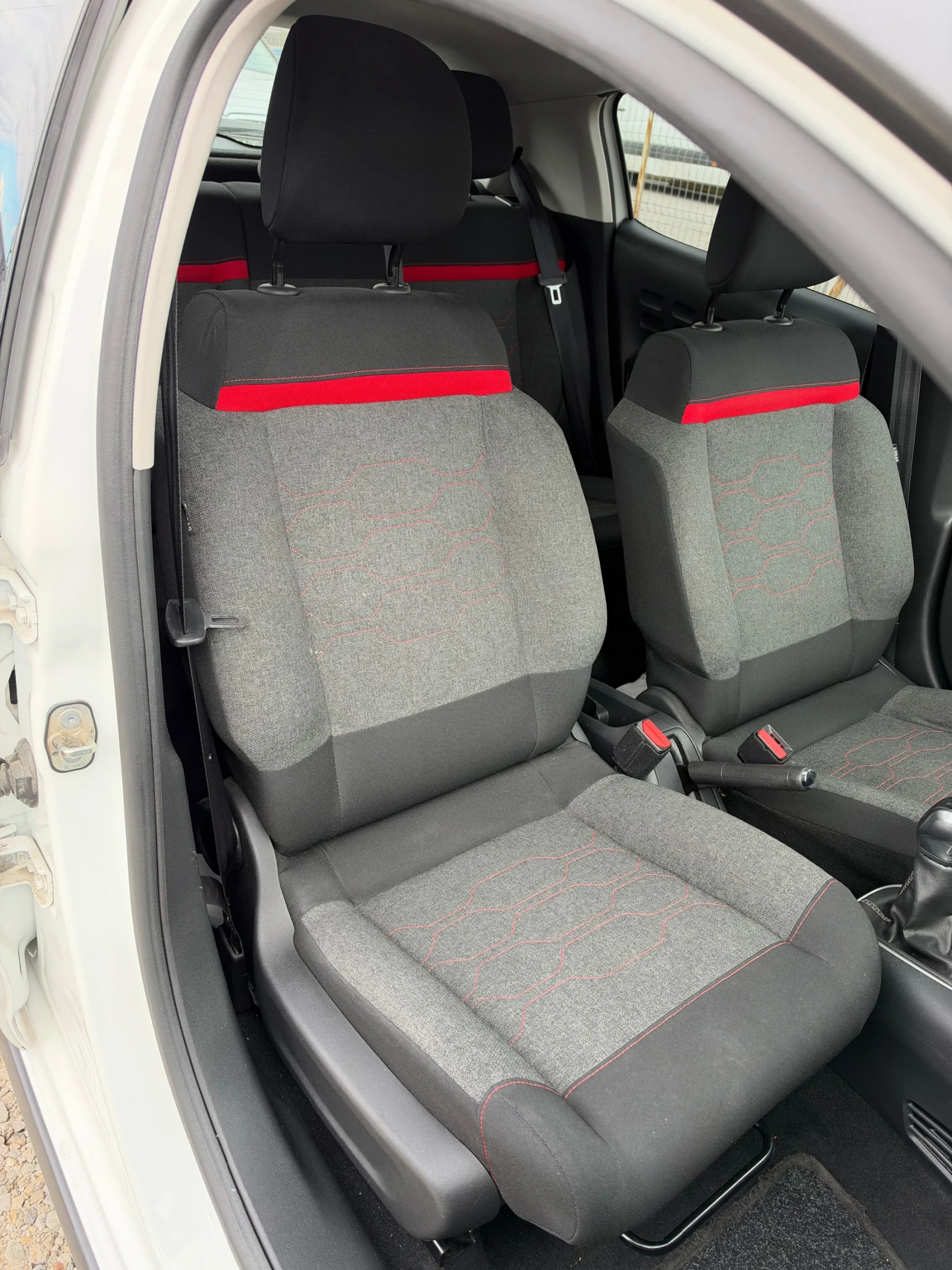 Citroen C3 BENZIN/GAS, снимка 14 - Автомобили и джипове - 56711887