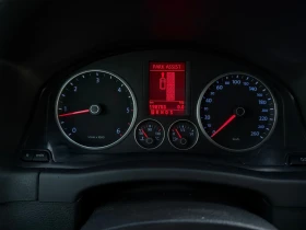 VW Tiguan 2.0TDi 4x4 КОЖА ПАНО САМОПАРК ФУЛЛ, снимка 17