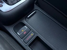 VW Tiguan 2.0TDi 4x4 КОЖА ПАНО САМОПАРК ФУЛЛ, снимка 16