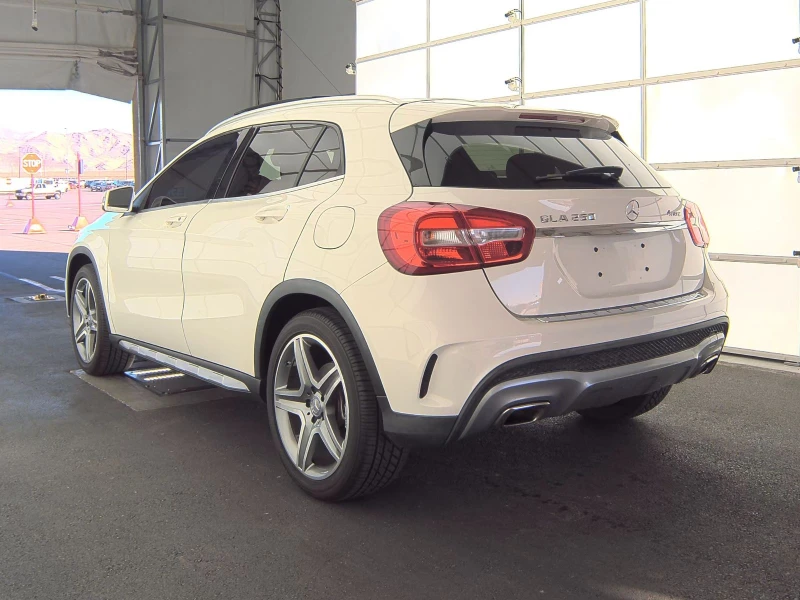 Mercedes-Benz GLA 250 4MATIC* AMG STYLE, снимка 5 - Автомобили и джипове - 48018996