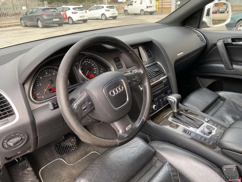 Audi Q7 S-line, снимка 12 - Автомобили и джипове - 48099399