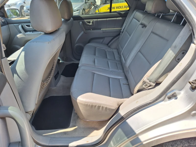Kia Sorento 2.5CRDI 140kc Автоматик/Кожен с./Италия, снимка 11 - Автомобили и джипове - 52801806