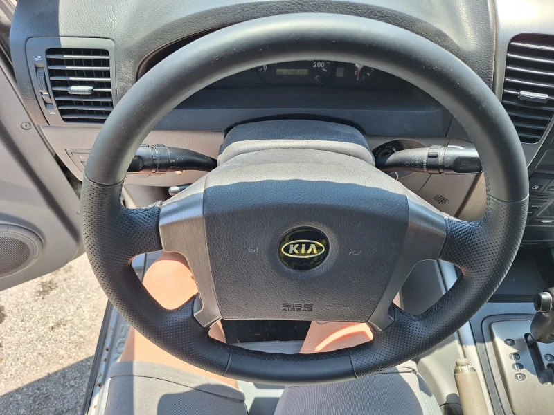 Kia Sorento 2.5CRDI 140kc Автоматик/Кожен с./Италия, снимка 17 - Автомобили и джипове - 52801806