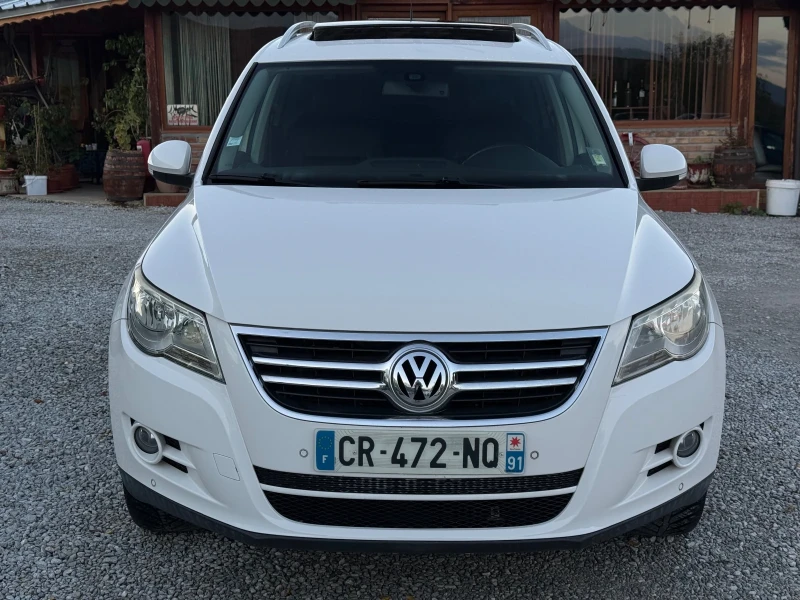VW Tiguan 2.0TDi 4x4 КОЖА ПАНО САМОПАРК ФУЛЛ, снимка 6 - Автомобили и джипове - 52050662