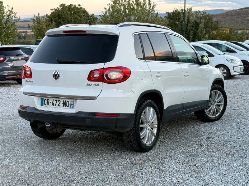 VW Tiguan 2.0TDi 4x4 КОЖА ПАНО САМОПАРК ФУЛЛ, снимка 4 - Автомобили и джипове - 52050662